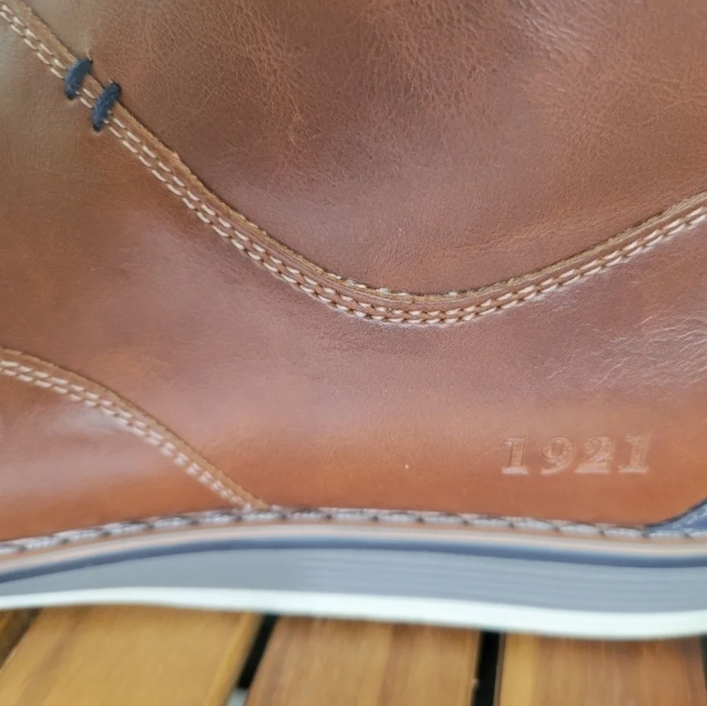 Brown Leather Chukka Boots with Blue Laces